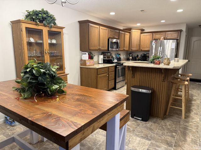 1967 Abbey Court, Huntington, IN 46750