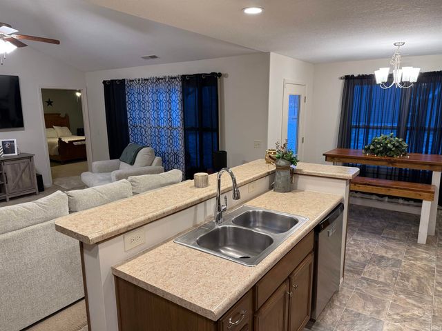 1967 Abbey Court, Huntington, IN 46750