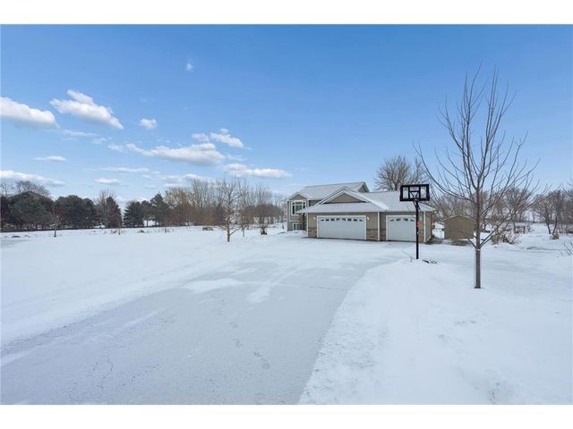 1535 73rd Avenue, Roberts, WI 54023
