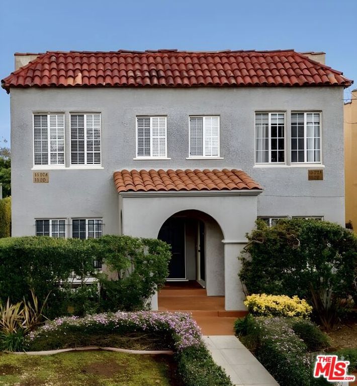 1520 Hauser Boulevard, Los Angeles, CA 90019 — photo 2