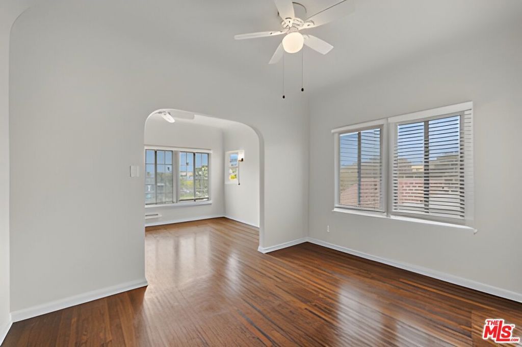 1520 Hauser Boulevard, Los Angeles, CA 90019 — photo 3