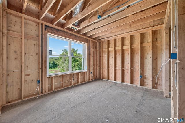 85 Freeman Road, Middletown, CT 06457