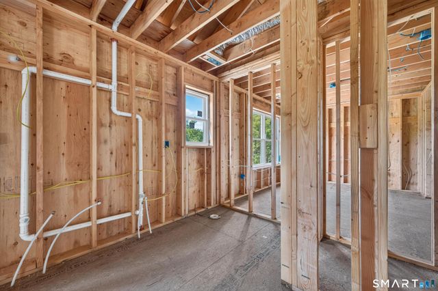 85 Freeman Road, Middletown, CT 06457