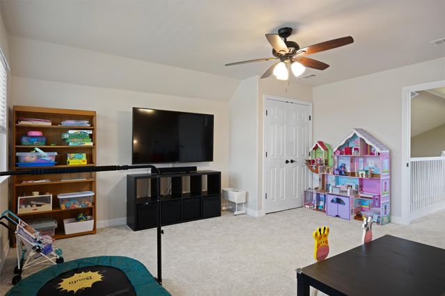 208 Dawn DR, Liberty Hill, TX 78642
