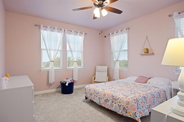208 Dawn DR, Liberty Hill, TX 78642