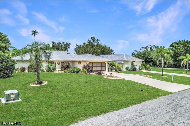 19217 Abhenry CIR, Port Charlotte, FL 33948