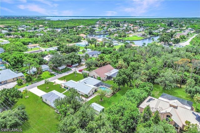 19217 Abhenry CIR, Port Charlotte, FL 33948