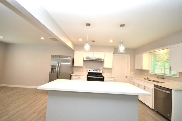 7130 Leader Street, Houston, TX 77074