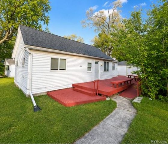 19394 Seminole, Redford Charter Township, MI 48240