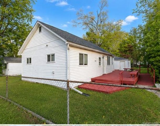 19394 Seminole, Redford Charter Township, MI 48240