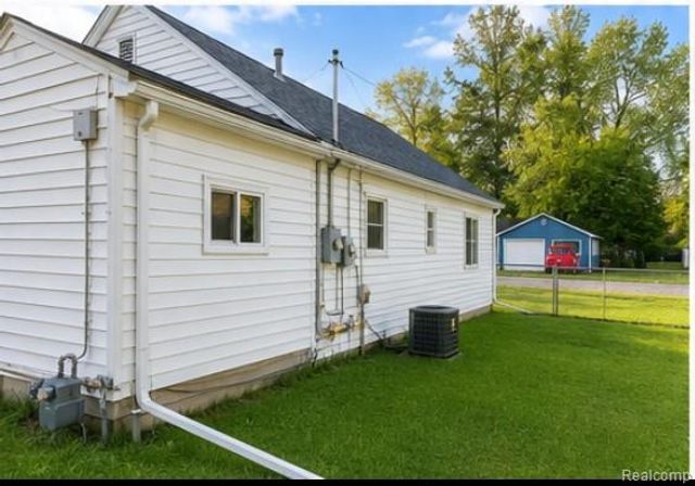19394 Seminole, Redford Charter Township, MI 48240