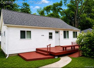 19394 Seminole, Redford Charter Township, MI 48240