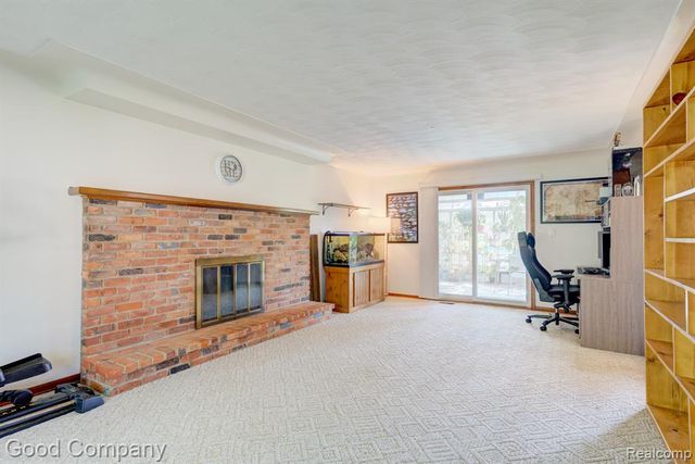 53625 Shelby Road, Utica, MI 48316
