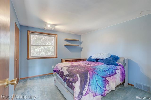 53625 Shelby Road, Utica, MI 48316
