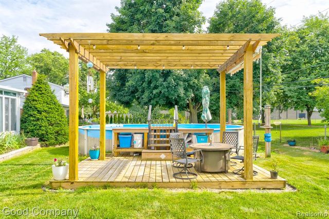 53625 Shelby Road, Utica, MI 48316