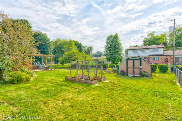 53625 Shelby Road, Utica, MI 48316