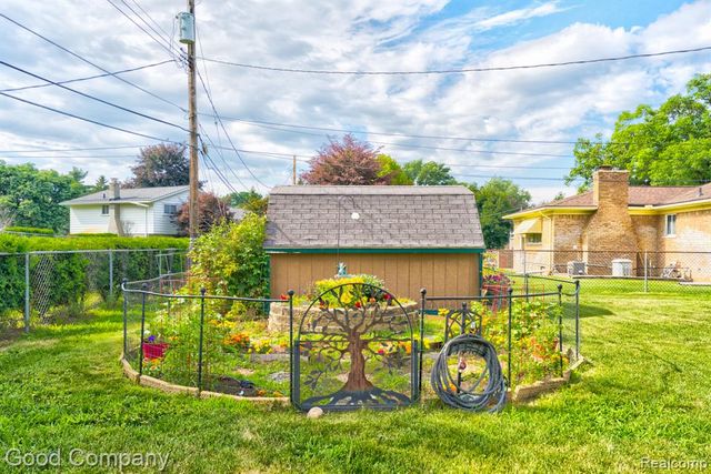 53625 Shelby Road, Utica, MI 48316