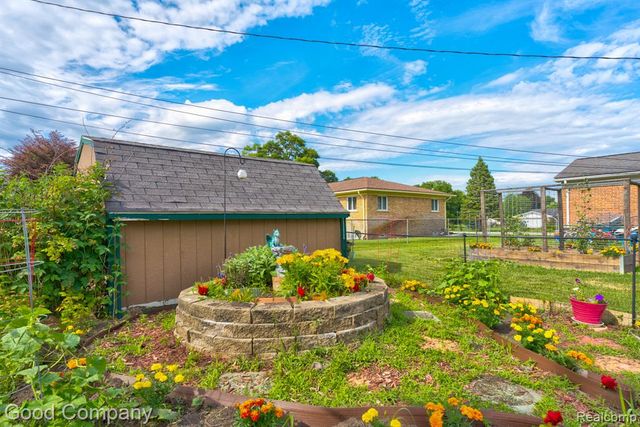 53625 Shelby Road, Utica, MI 48316