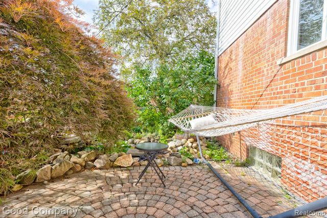 53625 Shelby Road, Utica, MI 48316