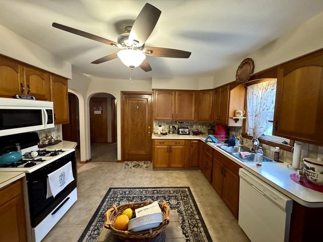 4012 Taft ROAD, Kenosha, WI 53142