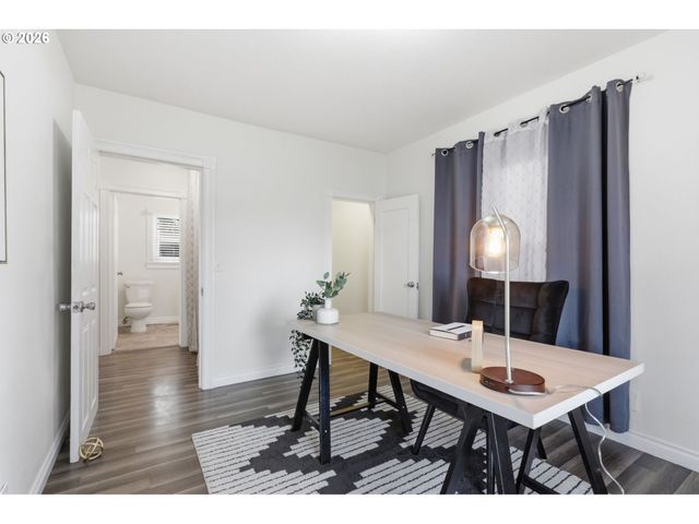 7930 Se OVERLAND St, Milwaukie, OR 97222