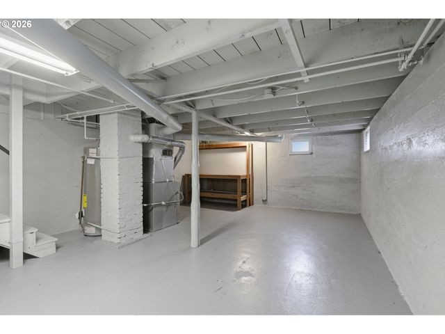 7930 Se OVERLAND St, Milwaukie, OR 97222