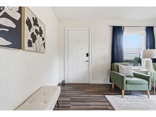 7930 Se OVERLAND St, Milwaukie, OR 97222