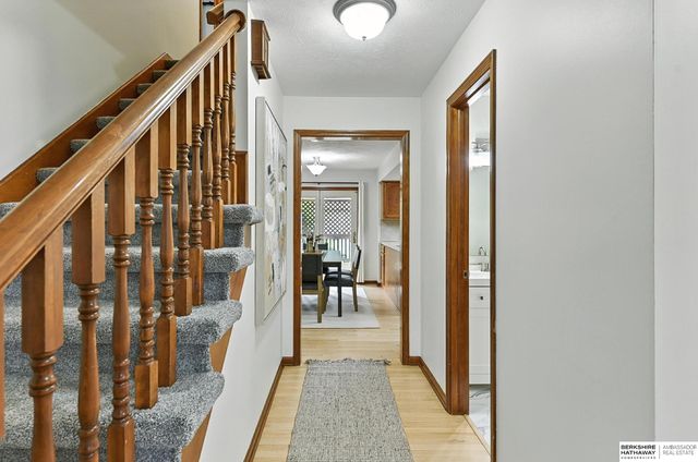 16557 Elm Street, Omaha, NE 68130
