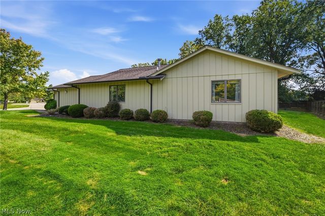 19407 Co Moor Boulevard, Strongsville, OH 44149