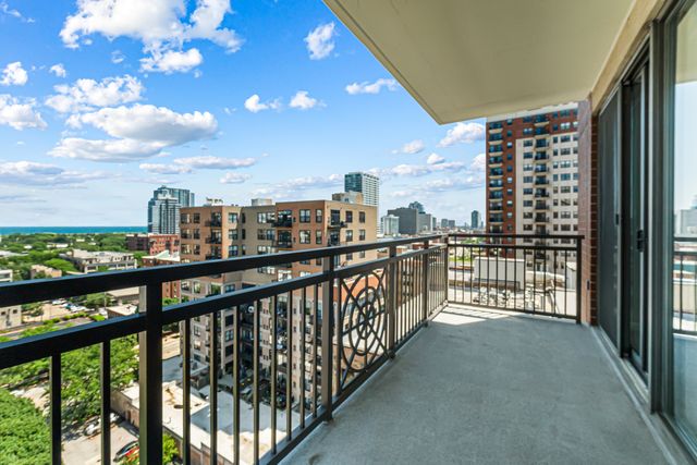 5 E 14th Place 1304, Chicago, IL 60605