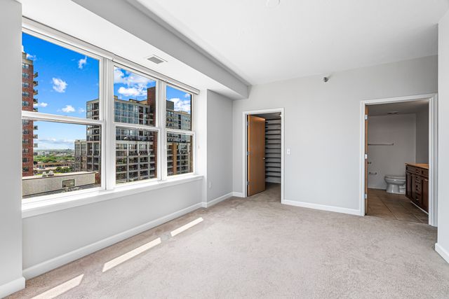 5 E 14th Place 1304, Chicago, IL 60605