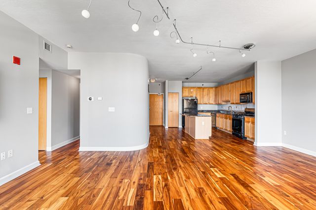 5 E 14th Place 1304, Chicago, IL 60605