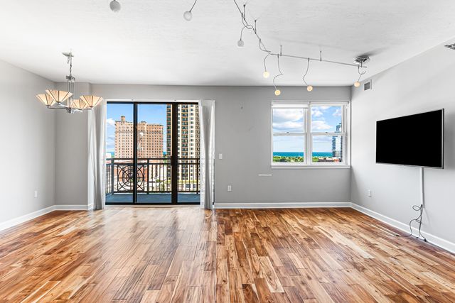 5 E 14th Place 1304, Chicago, IL 60605
