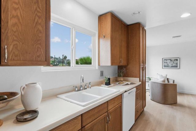 1511 Primera Street, Lemon Grove, CA 91945