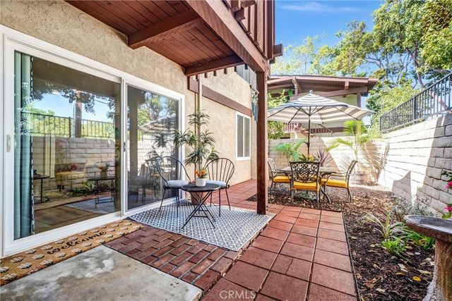1000 W MacArthur 46, Santa Ana, CA 92707