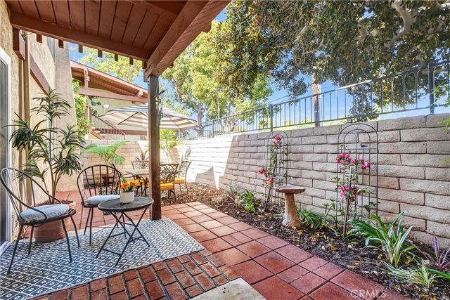 1000 W MacArthur 46, Santa Ana, CA 92707