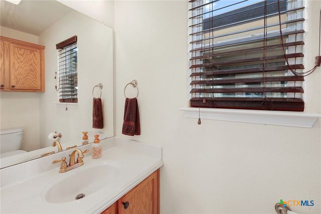 4445 W Amity Road, Salado, TX 76571