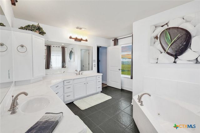 4445 W Amity Road, Salado, TX 76571