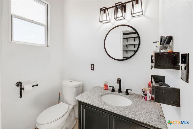 4445 W Amity Road, Salado, TX 76571