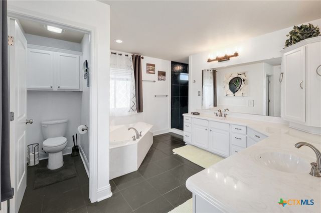 4445 W Amity Road, Salado, TX 76571