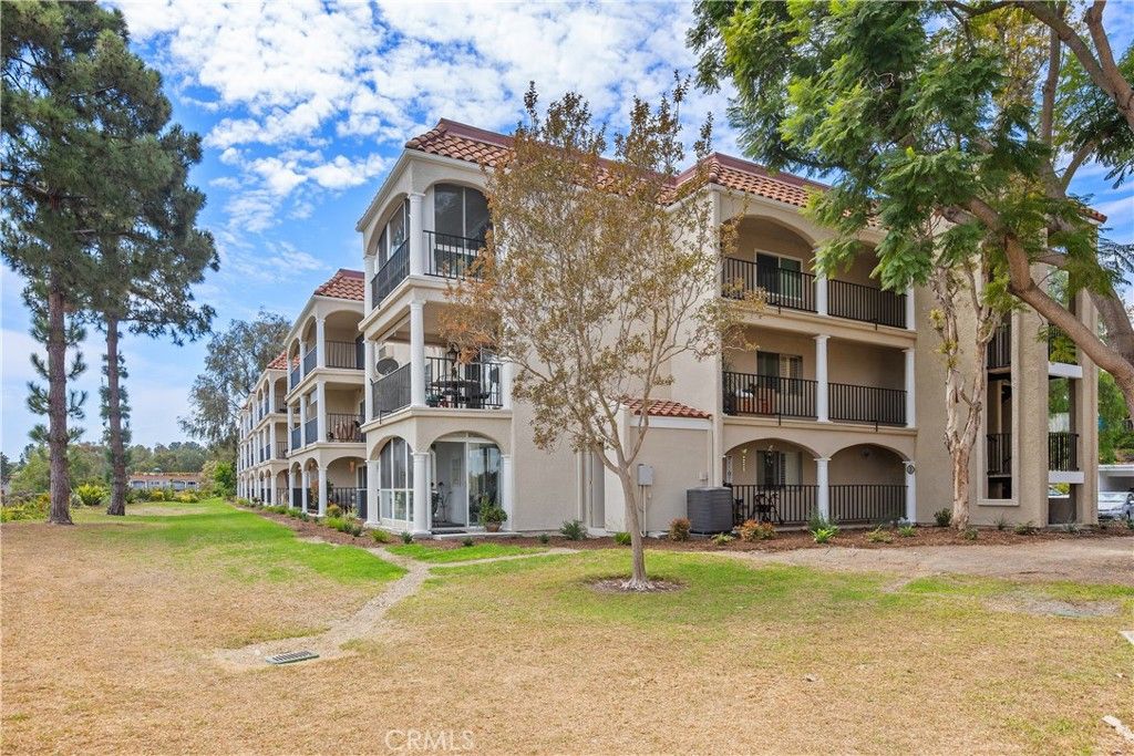 4014 Calle Sonora Oeste 2A, Laguna Woods, CA 92637 — exterior
