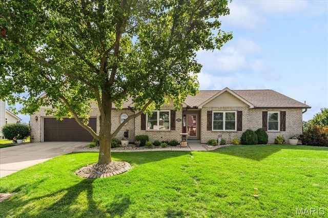 4916 Granite Drive, Smithton, IL 62285