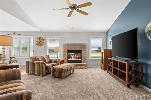 4916 Granite Drive, Smithton, IL 62285