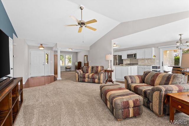 4916 Granite Drive, Smithton, IL 62285