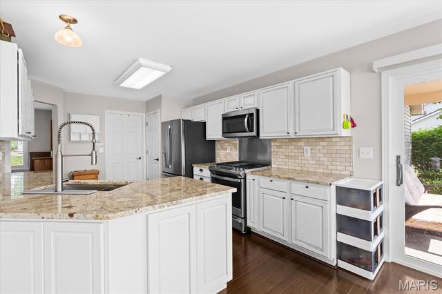 4916 Granite Drive, Smithton, IL 62285