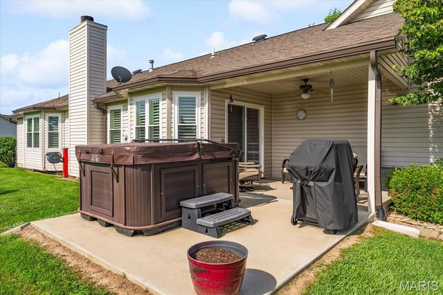4916 Granite Drive, Smithton, IL 62285