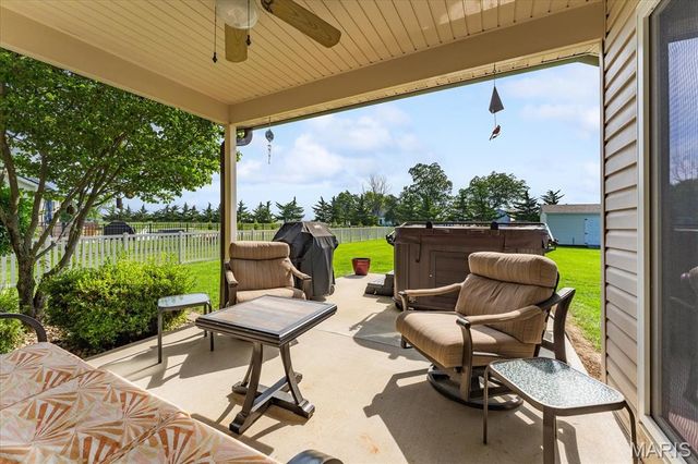 4916 Granite Drive, Smithton, IL 62285