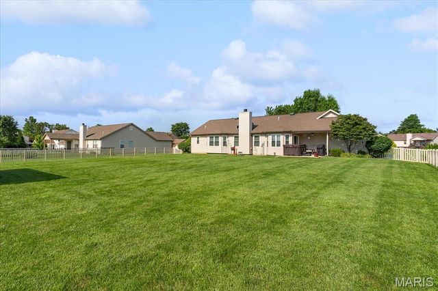 4916 Granite Drive, Smithton, IL 62285