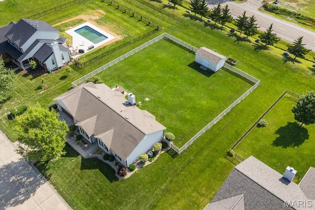 4916 Granite Drive, Smithton, IL 62285