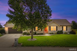 4916 Granite Drive, Smithton, IL 62285